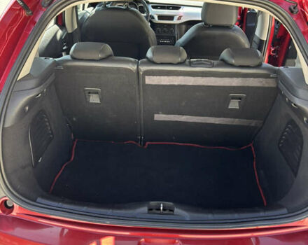 Красный Ситроен С3, объемом двигателя 1.4 л и пробегом 255 тыс. км за 5000 $, фото 5 на Automoto.ua