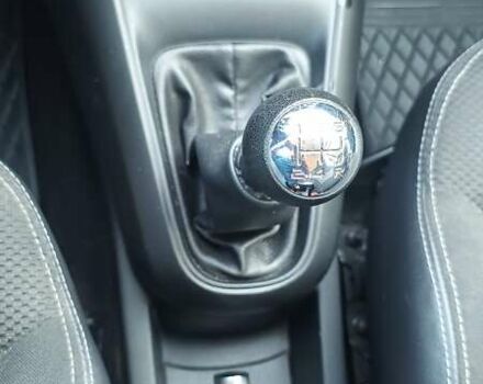 Красный Ситроен С3, объемом двигателя 1.4 л и пробегом 274 тыс. км за 4800 $, фото 25 на Automoto.ua