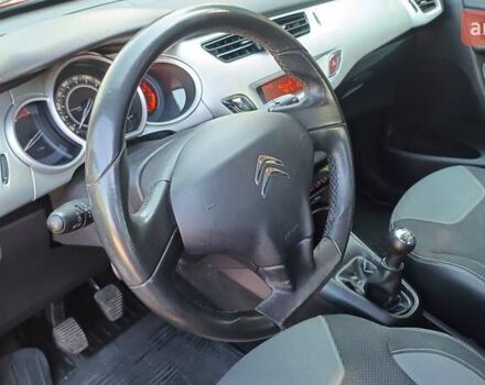 Красный Ситроен С3, объемом двигателя 1.4 л и пробегом 274 тыс. км за 4800 $, фото 27 на Automoto.ua