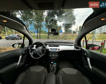 Червоний Сітроен С3, об'ємом двигуна 1.2 л та пробігом 148 тис. км за 6200 $, фото 9 на Automoto.ua