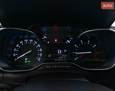 Красный Ситроен С3, объемом двигателя 1.2 л и пробегом 1 тыс. км за 21423 $, фото 13 на Automoto.ua