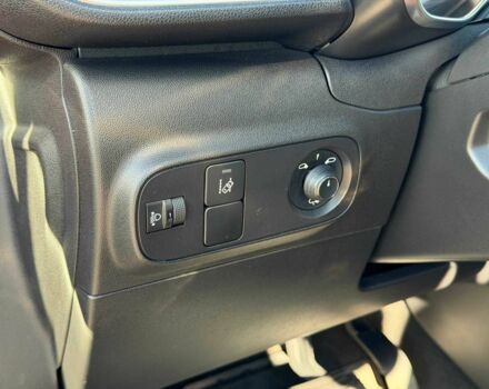 Красный Ситроен С3, объемом двигателя 1.2 л и пробегом 56 тыс. км за 15700 $, фото 14 на Automoto.ua