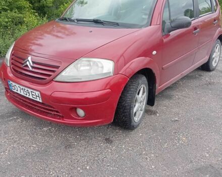Красный Ситроен С3, объемом двигателя 1.4 л и пробегом 260 тыс. км за 2700 $, фото 1 на Automoto.ua