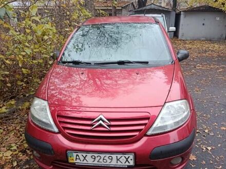 Красный Ситроен С3, объемом двигателя 1.4 л и пробегом 180 тыс. км за 3400 $, фото 1 на Automoto.ua