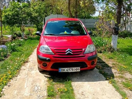 Ситроен С3 2008 в Ровно на Automoto.ua Красный Ситроен С3, объемом двигателя 1.1 л и пробегом 236 тыс. км за 3500 $, фото 1 на Automoto.ua