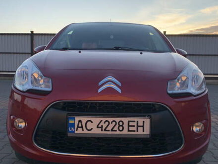 Красный Ситроен С3, объемом двигателя 1.4 л и пробегом 220 тыс. км за 6700 $, фото 1 на Automoto.ua