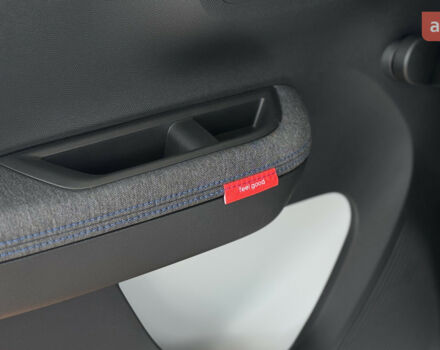 Сітроен С3, об'ємом двигуна 1.2 л та пробігом 0 тис. км за 18060 $, фото 44 на Automoto.ua