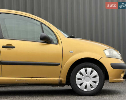 Желтый Ситроен С3, объемом двигателя 1.36 л и пробегом 273 тыс. км за 2499 $, фото 7 на Automoto.ua