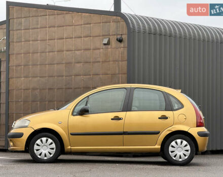 Желтый Ситроен С3, объемом двигателя 1.36 л и пробегом 273 тыс. км за 2499 $, фото 8 на Automoto.ua