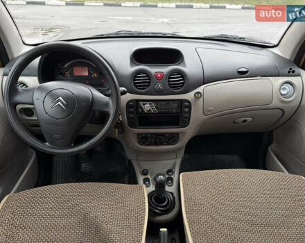 Желтый Ситроен С3, объемом двигателя 1.36 л и пробегом 273 тыс. км за 2499 $, фото 17 на Automoto.ua