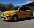 Желтый Ситроен С3, объемом двигателя 1.4 л и пробегом 248 тыс. км за 3950 $, фото 1 на Automoto.ua