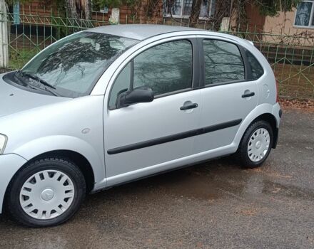 Серый Ситроен С3, объемом двигателя 1.4 л и пробегом 150 тыс. км за 4000 $, фото 3 на Automoto.ua