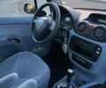 Серый Ситроен С3, объемом двигателя 1.4 л и пробегом 172 тыс. км за 3700 $, фото 5 на Automoto.ua