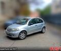 Серый Ситроен С3, объемом двигателя 1.4 л и пробегом 200 тыс. км за 4000 $, фото 1 на Automoto.ua