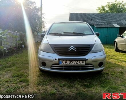 Серый Ситроен С3, объемом двигателя 1.1 л и пробегом 214 тыс. км за 3200 $, фото 1 на Automoto.ua