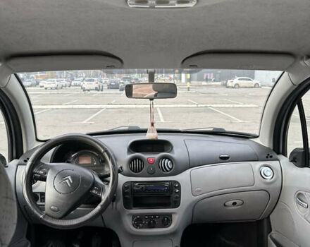 Серый Ситроен С3, объемом двигателя 1.4 л и пробегом 240 тыс. км за 2450 $, фото 7 на Automoto.ua