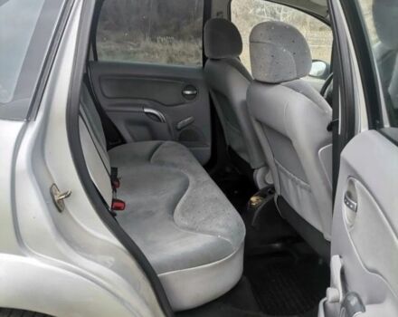 Серый Ситроен С3, объемом двигателя 1.4 л и пробегом 182 тыс. км за 2800 $, фото 4 на Automoto.ua