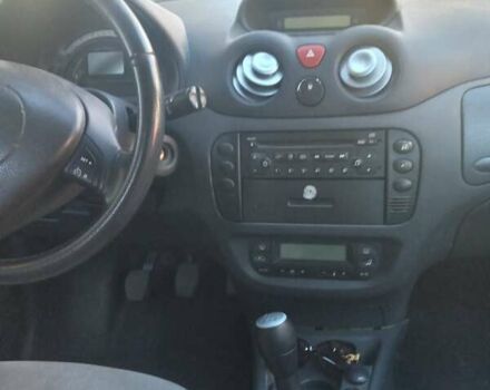 Ситроен С3 2004 в Коломые на Automoto.ua Серый Ситроен С3, объемом двигателя 1.4 л и пробегом 150 тыс. км за 3300 $, фото 4 на Automoto.ua