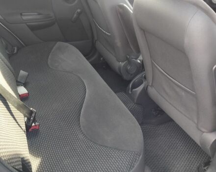 Серый Ситроен С3, объемом двигателя 1.4 л и пробегом 270 тыс. км за 3500 $, фото 5 на Automoto.ua