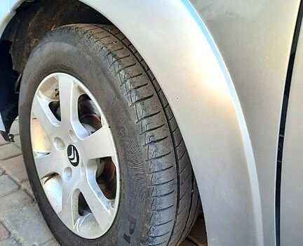 Серый Ситроен С3, объемом двигателя 1.4 л и пробегом 150 тыс. км за 4000 $, фото 3 на Automoto.ua