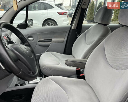 Серый Ситроен С3, объемом двигателя 1.4 л и пробегом 187 тыс. км за 4550 $, фото 9 на Automoto.ua