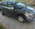 Серый Ситроен С3, объемом двигателя 1.4 л и пробегом 322 тыс. км за 3200 $, фото 1 на Automoto.ua