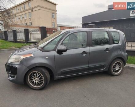 Серый Ситроен С3, объемом двигателя 1.6 л и пробегом 270 тыс. км за 5200 $, фото 3 на Automoto.ua