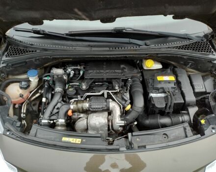 Серый Ситроен С3, объемом двигателя 1.4 л и пробегом 260 тыс. км за 7000 $, фото 50 на Automoto.ua