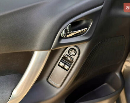 Серый Ситроен С3, объемом двигателя 1.4 л и пробегом 264 тыс. км за 7200 $, фото 14 на Automoto.ua