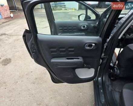 Серый Ситроен С3, объемом двигателя 1.2 л и пробегом 133 тыс. км за 9555 $, фото 28 на Automoto.ua