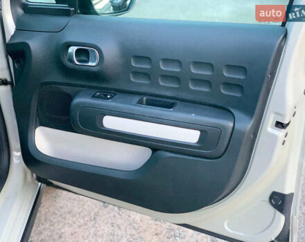 Ситроен С3 2019 в Виннице на Automoto.ua Серый Ситроен С3, объемом двигателя 1.2 л и пробегом 114 тыс. км за 9790 $, фото 20 на Automoto.ua