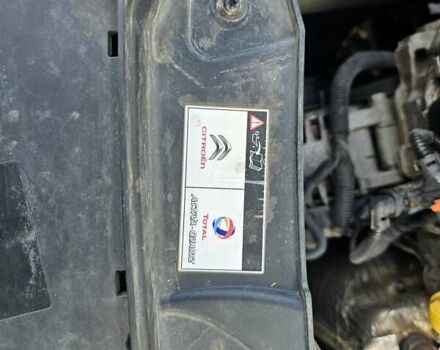 Серый Ситроен С3, объемом двигателя 1.2 л и пробегом 61 тыс. км за 9500 $, фото 30 на Automoto.ua