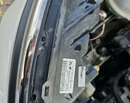 Серый Ситроен С3, объемом двигателя 1.2 л и пробегом 61 тыс. км за 9500 $, фото 28 на Automoto.ua