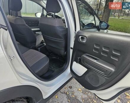 Серый Ситроен С3, объемом двигателя 1.2 л и пробегом 61 тыс. км за 9500 $, фото 18 на Automoto.ua