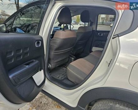 Серый Ситроен С3, объемом двигателя 1.2 л и пробегом 61 тыс. км за 9500 $, фото 20 на Automoto.ua