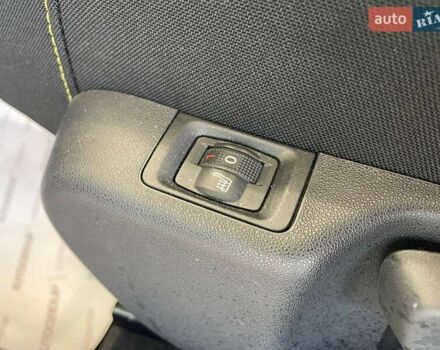 Серый Ситроен С3, объемом двигателя 1.2 л и пробегом 4 тыс. км за 16500 $, фото 11 на Automoto.ua