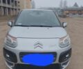 Серый Ситроен С3, объемом двигателя 1.4 л и пробегом 144 тыс. км за 5000 $, фото 1 на Automoto.ua