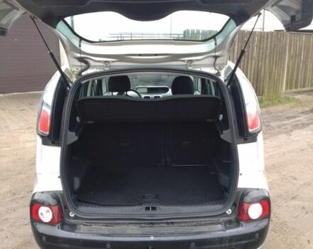 Серый Ситроен С3, объемом двигателя 1.6 л и пробегом 150 тыс. км за 3600 $, фото 7 на Automoto.ua