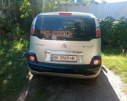 Серый Ситроен С3, объемом двигателя 1.4 л и пробегом 184 тыс. км за 5400 $, фото 2 на Automoto.ua