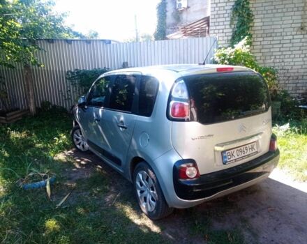 Серый Ситроен С3, объемом двигателя 1.4 л и пробегом 184 тыс. км за 5400 $, фото 1 на Automoto.ua