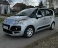 Серый Ситроен С3, объемом двигателя 1.6 л и пробегом 141 тыс. км за 5600 $, фото 2 на Automoto.ua