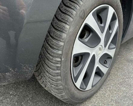 Серый Ситроен С3, объемом двигателя 1.6 л и пробегом 170 тыс. км за 6950 $, фото 5 на Automoto.ua