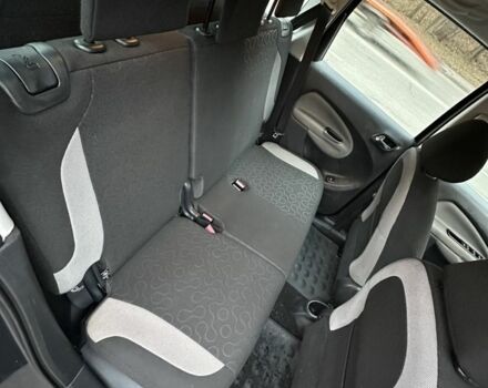 Серый Ситроен С3, объемом двигателя 1.6 л и пробегом 170 тыс. км за 6950 $, фото 18 на Automoto.ua