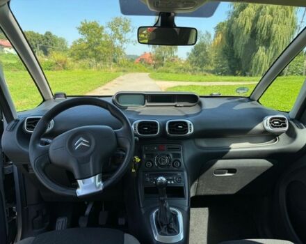 Серый Ситроен С3, объемом двигателя 1.6 л и пробегом 201 тыс. км за 3483 $, фото 2 на Automoto.ua