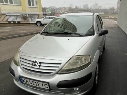 Серый Ситроен С3, объемом двигателя 1.4 л и пробегом 295 тыс. км за 3800 $, фото 1 на Automoto.ua