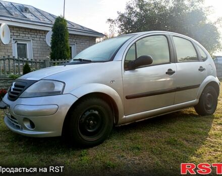 Серый Ситроен С3, объемом двигателя 1.1 л и пробегом 214 тыс. км за 3200 $, фото 1 на Automoto.ua