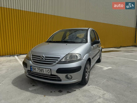Сітроен С3 2003 у Рівному на Automoto.ua Сірий Сітроен С3, об'ємом двигуна 1.4 л та пробігом 173 тис. км за 3600 $, фото 1 на Automoto.ua