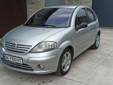 Сірий Сітроен С3, об'ємом двигуна 1.4 л та пробігом 300 тис. км за 3800 $, фото 1 на Automoto.ua