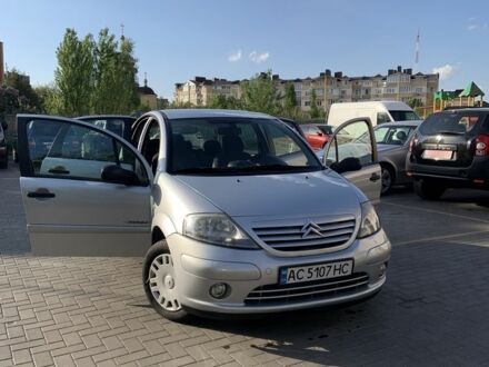 Сітроен С3 2005 у Луцьку на Automoto.ua Сірий Сітроен С3, об'ємом двигуна 1.4 л та пробігом 231 тис. км за 3500 $, фото 1 на Automoto.ua