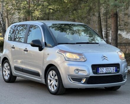 Серый Ситроен С3, объемом двигателя 1.6 л и пробегом 147 тыс. км за 4300 $, фото 1 на Automoto.ua